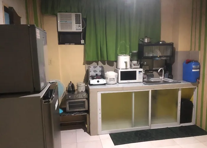 Homestay Johnfonz Building Spacious
